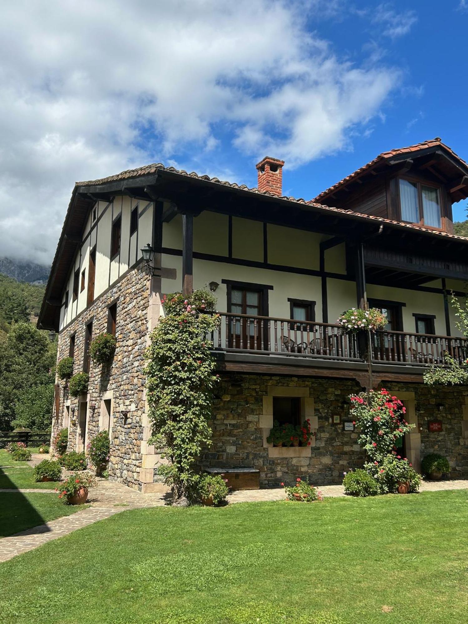 Posada San Pelayo Camaleño Exterior foto